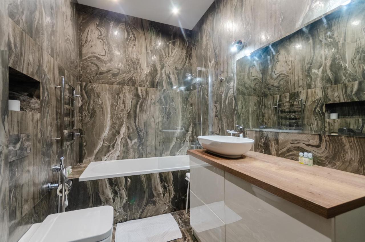 Petrovdom Apartaments 8-188 In Rc Central Park, 7 John Mccain Street キエフ エクステリア 写真
