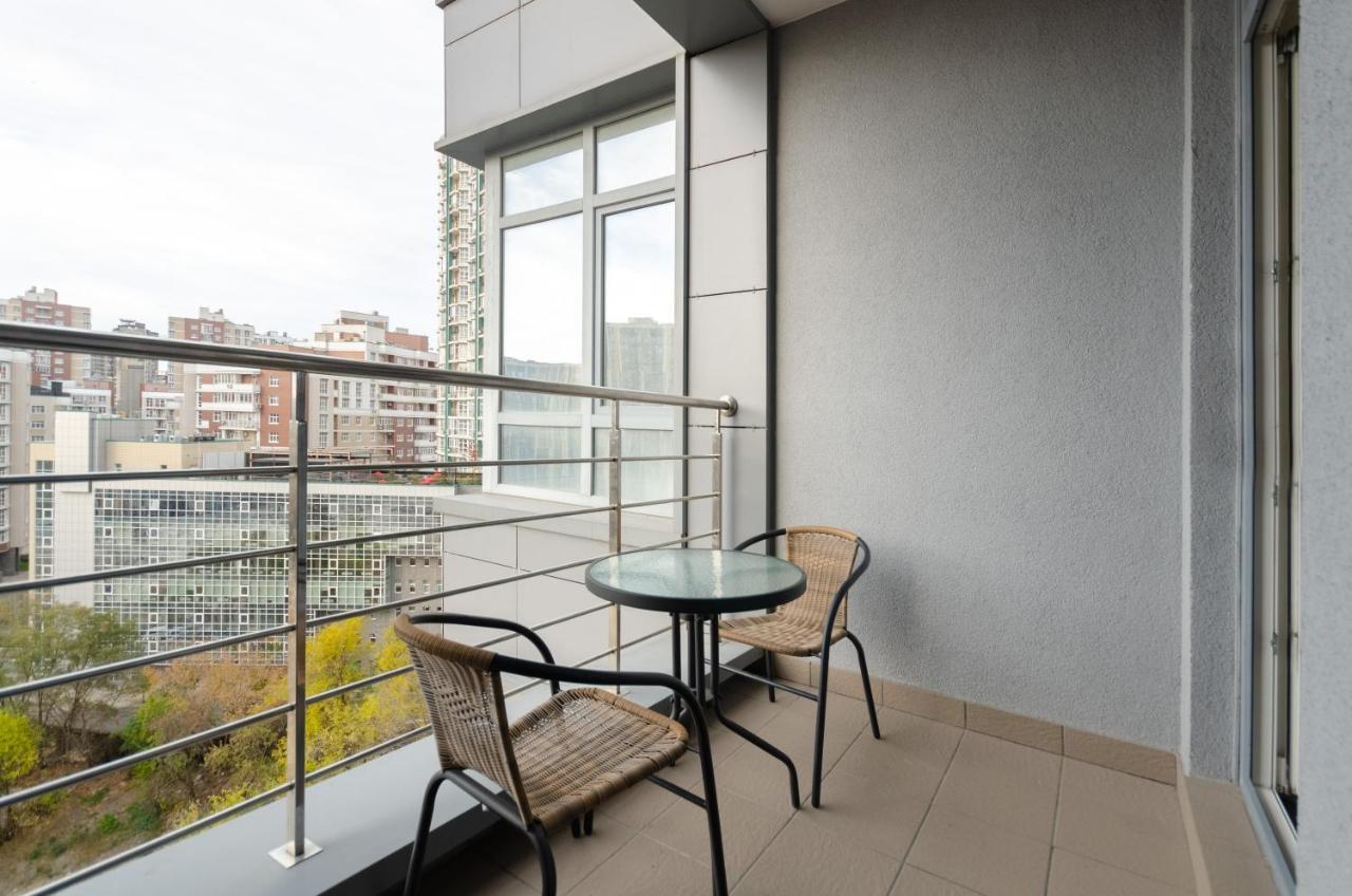 Petrovdom Apartaments 8-188 In Rc Central Park, 7 John Mccain Street キエフ エクステリア 写真